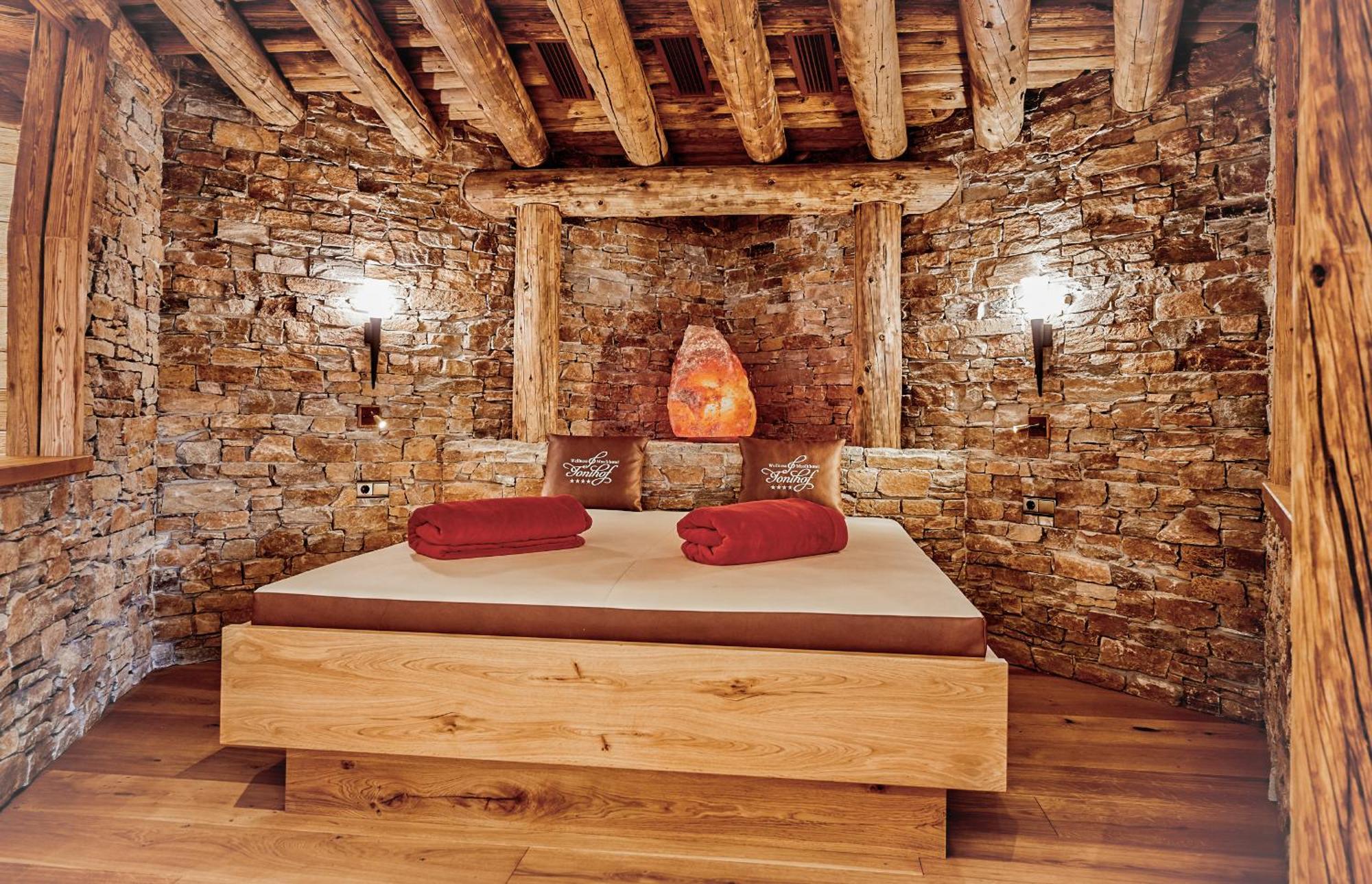Hotel Wellness & Naturhotel Tonihof 4*